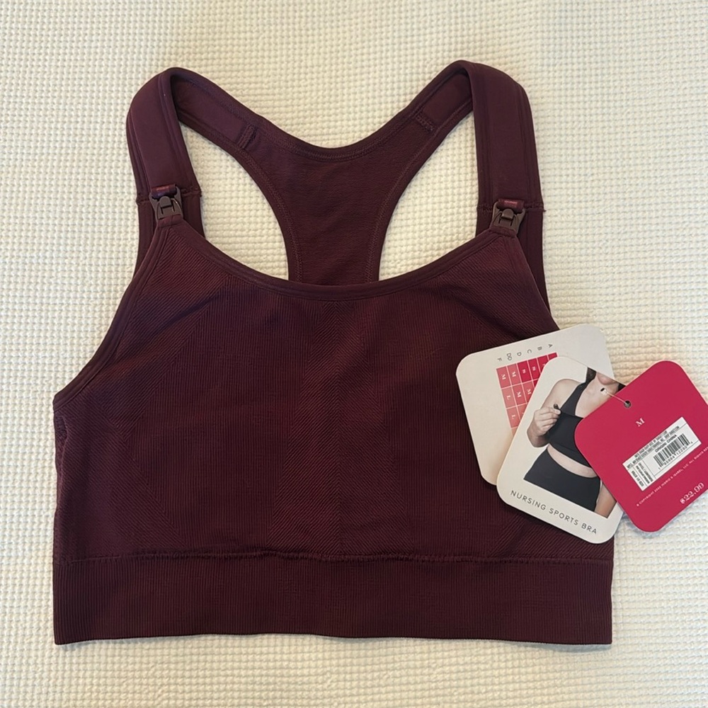 Ingrid and Isabel Nursing Sports Bra. Size Medium.